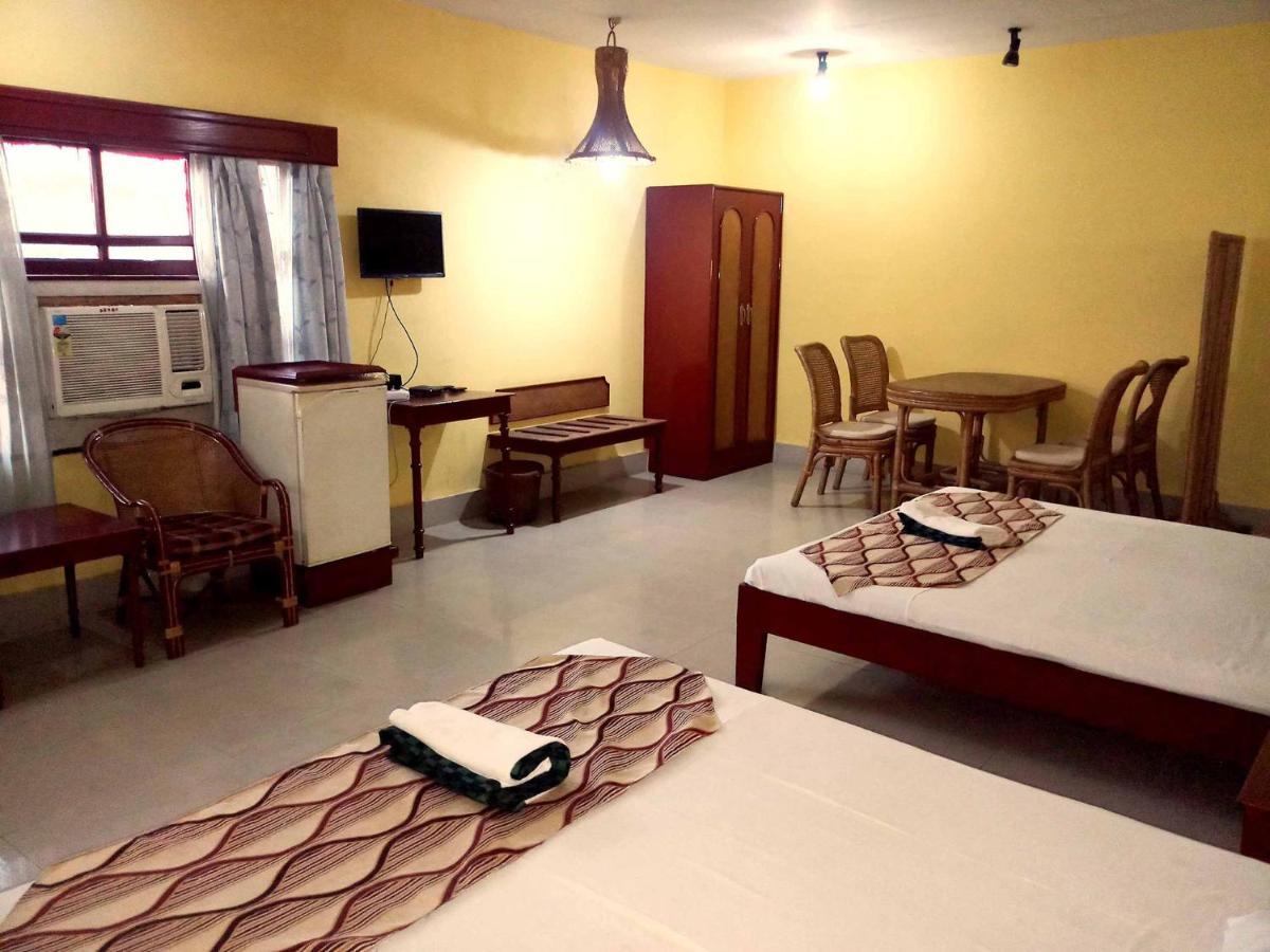 Hotel Indsurya ديبروجاره المظهر الخارجي الصورة